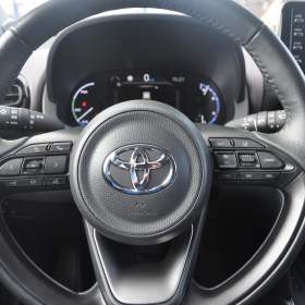 Foto inzerátu Toyota Yaris Cross 1.5HSD Executive 4x4