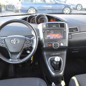 Foto inzerátu Toyota Verso 1.6 ValveMatic 97kW 7.míst