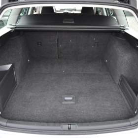 Foto inzerátu Volkswagen Passat 2.0TDi 130kW KOMBI Automat