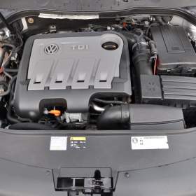 Foto inzerátu Volkswagen Passat 2.0TDi 130kW KOMBI Automat