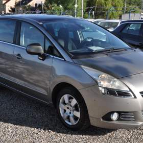 Foto inzerátu Peugeot 5008 1.6HDi 82kW AUTOMAT