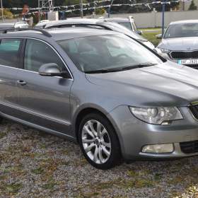 Foto inzerátu Škoda Superb II 2.0TDi 125kW KOMBI Elegance