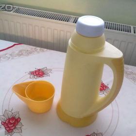 Foto inzerátu Termoska 1l
