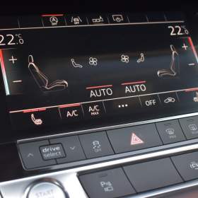 Foto inzerátu Audi A6 3,0 TDi  Quattro S-Line HD LED Assist