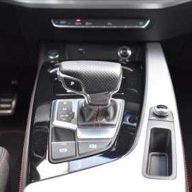 Foto inzerátu Audi A4 3,0 45TDi  Quattro S-Line LED Assist