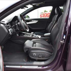 Foto inzerátu Audi A4 3,0 45TDi  Quattro S-Line LED Assist