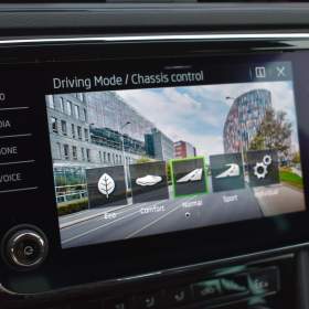 Foto inzerátu Škoda Superb 1,4 TSi iV Sportline Virtual LED ACC