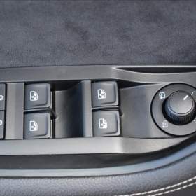 Foto inzerátu Škoda Superb 2,0 TDi  DSG Sportline Virtual PDC