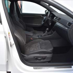 Foto inzerátu Škoda Superb 2,0 TDi  DSG Sportline Virtual PDC