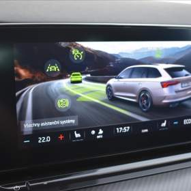 Foto inzerátu Škoda Octavia 1,4 TSi  iV DSG RS Virtual LED Matrix