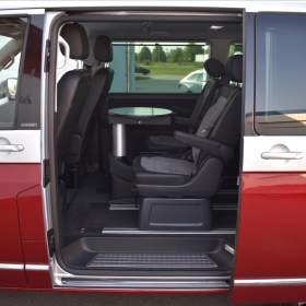 Foto inzerátu Volkswagen Multivan 2,0 TDi  DSG 4x4 Cruise Assist Virtual