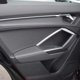 Foto inzerátu Audi Q3 1,4 45 TFSIe  S-tronic S-line LED Assist