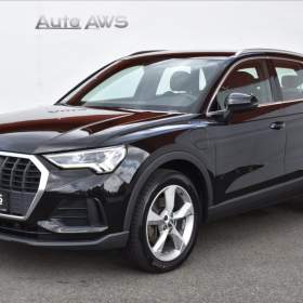 Foto inzerátu Audi Q3 1,4 45 TFSIe  S-tronic S-line LED Assist