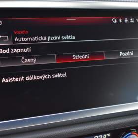 Foto inzerátu Audi Q3 1,4 45 TFSIe  S-tronic S-line LED Assist