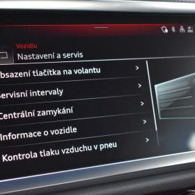 Foto inzerátu Audi Q3 1,4 45 TFSIe  S-tronic S-line LED Assist