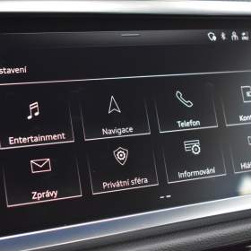 Foto inzerátu Audi Q3 1,4 45 TFSIe  S-tronic S-line LED Assist