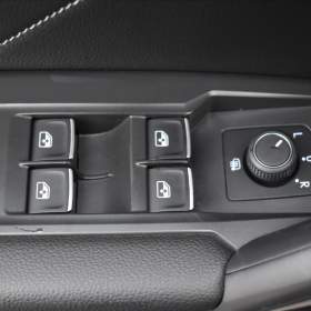 Foto inzerátu Volkswagen Tiguan Allspace 2,0 TDi DSG 4x4 R-Line Matrix LED