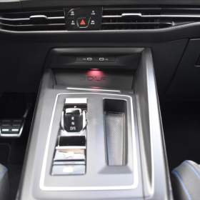 Foto inzerátu Volkswagen Golf 1,4 TSi  GTE Hybrid Virtual LED Kamera