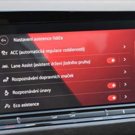 Foto inzerátu Volkswagen Golf 1,4 TSi  GTE Hybrid Virtual LED Kamera