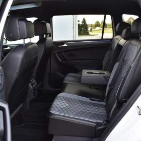 Foto inzerátu Volkswagen Tiguan Allspace 2,0 TDi  DSG 4x4 R-Line Assist Virtual