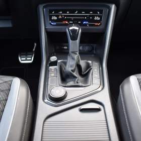 Foto inzerátu Volkswagen Tiguan Allspace 2,0 TDi  DSG 4x4 R-Line Assist Virtual