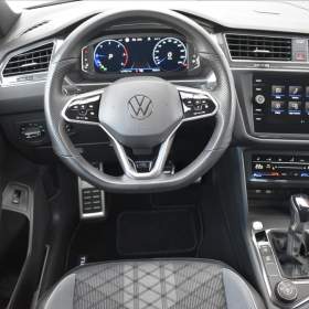Foto inzerátu Volkswagen Tiguan Allspace 2,0 TDi  DSG 4x4 R-Line Assist Virtual