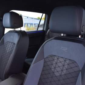 Foto inzerátu Volkswagen Tiguan Allspace 2,0 TDi  DSG 4x4 R-Line Assist Virtual