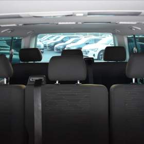 Foto inzerátu Volkswagen Caravelle 2,0 TDi  DSG LONG BULLI Virtual LED