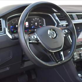 Foto inzerátu Volkswagen Tiguan Allspace 2,0 TDi DSG 4x4 Highline LED 7-Míst