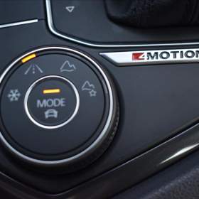 Foto inzerátu Volkswagen Tiguan Allspace 2,0 TDi DSG 4x4 Highline LED 7-Míst