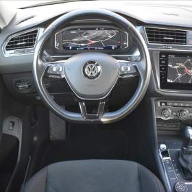 Foto inzerátu Volkswagen Tiguan Allspace 2,0 TDi DSG 4x4 Highline LED 7-Míst