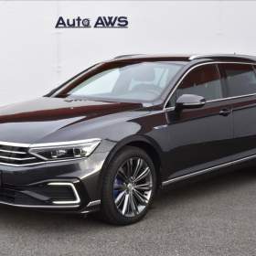 Volkswagen Passat 1,4 TSi DSG GTE Virtual LED Matrix / 19287181
