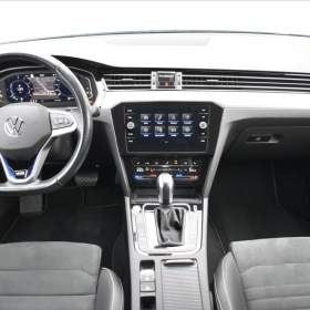 Foto inzerátu Volkswagen Passat 1,4 TSi  DSG GTE Virtual LED Assist