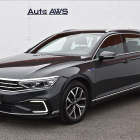 Volkswagen Passat 1,4 TSi DSG GTE Virtual LED Assist / 19295747