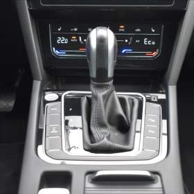 Foto inzerátu Volkswagen Passat 1,4 TSi  DSG GTE Virtual LED Assist