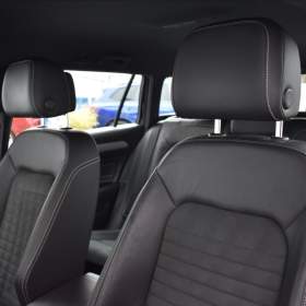 Foto inzerátu Volkswagen Passat 1,4 TSi  DSG GTE Virtual LED Assist