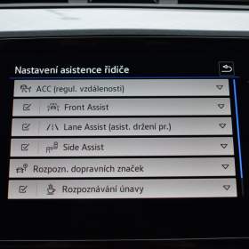 Foto inzerátu Volkswagen Passat 1,4 TSi  DSG GTE Virtual LED Assist