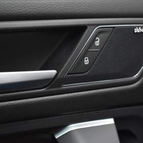 Foto inzerátu Volkswagen Tiguan Allspace 2,0 BiTDi DSG 4x4 R-Line LED Assist