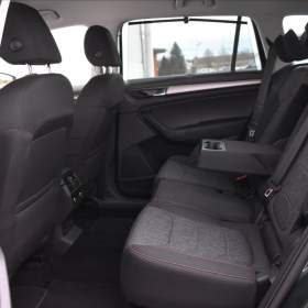 Foto inzerátu Škoda Kodiaq 2,0 TDi  DSG Clever LED Assist Virtual