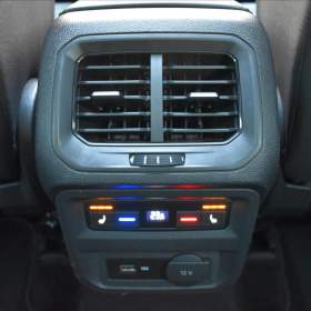 Foto inzerátu Volkswagen Tiguan Allspace 2,0 BiTDi DSG 4x4 R-Line LED Assist