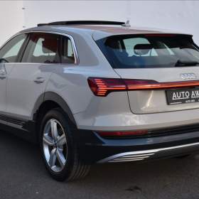 Foto inzerátu Audi e-tron 55  300KW Advanced Panorama