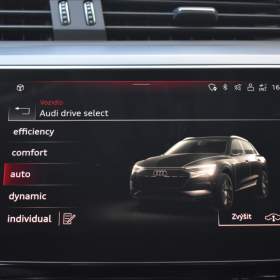 Foto inzerátu Audi e-tron 55  300KW Advanced Panorama