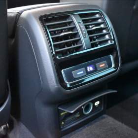 Foto inzerátu Volkswagen Passat 2,0 TDi 110kW Elegance Matrix Virtual