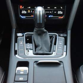 Foto inzerátu Volkswagen Passat 2,0 TDi DSG R-Line LED Matrix Virtual