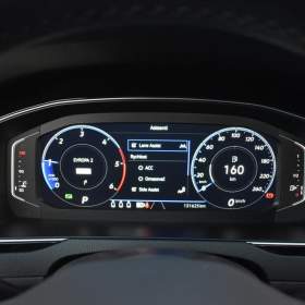 Foto inzerátu Volkswagen Passat 2,0 TDi DSG R-Line LED Matrix Virtual