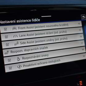 Foto inzerátu Volkswagen Passat 2,0 TDi DSG R-Line LED Matrix Virtual