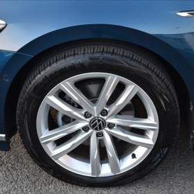 Foto inzerátu Volkswagen Passat 2,0 TDi DSG R-Line LED Matrix Virtual