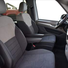 Foto inzerátu Volkswagen Multivan 2,0 TDi DSG Edition IQ Drive Virtual