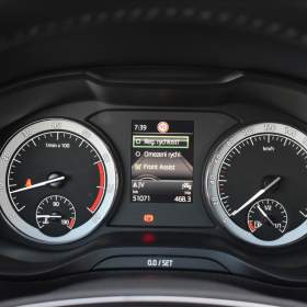 Foto inzerátu Škoda Karoq 1,5 TSi 110kW Style Columbus Kamera