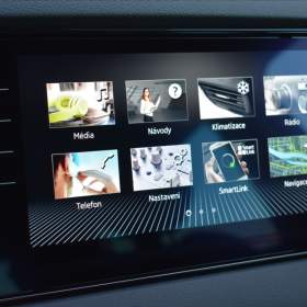 Foto inzerátu Škoda Karoq 1,5 TSi 110kW Style Columbus Kamera